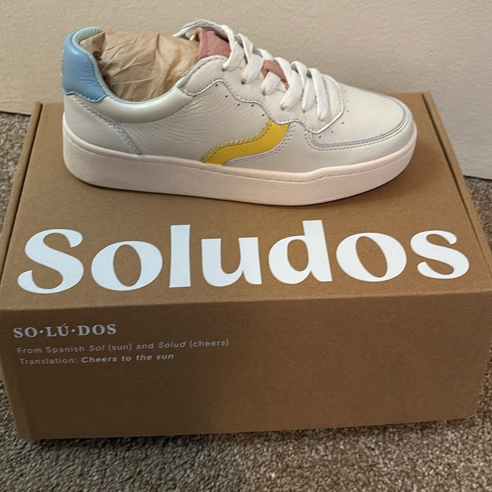 Soludos Roma White/Pastel Size 5 NWT
